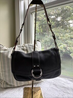 Coach Vintage Small Buckle Front Flap Hobo – 10133 Black Pebbled Leather 4/2006